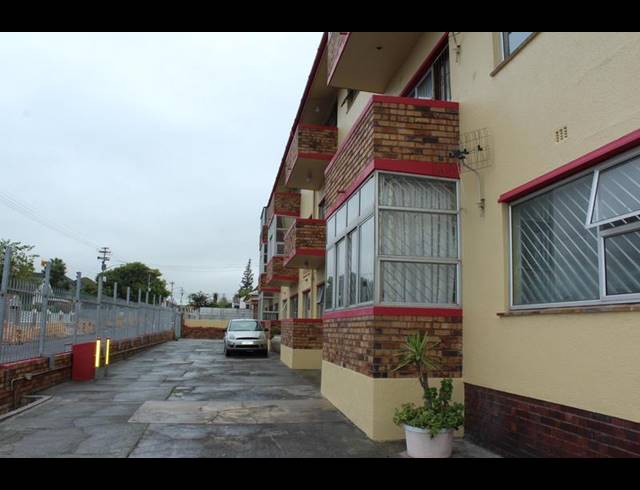 3 BEDROOM APARTMENT FOR SALE IN GLENLILY